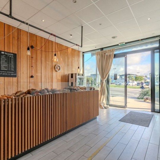  AUREL'IMMO : Commerces | LACANAU (33680) | 142 m2 | 277 000 € 
