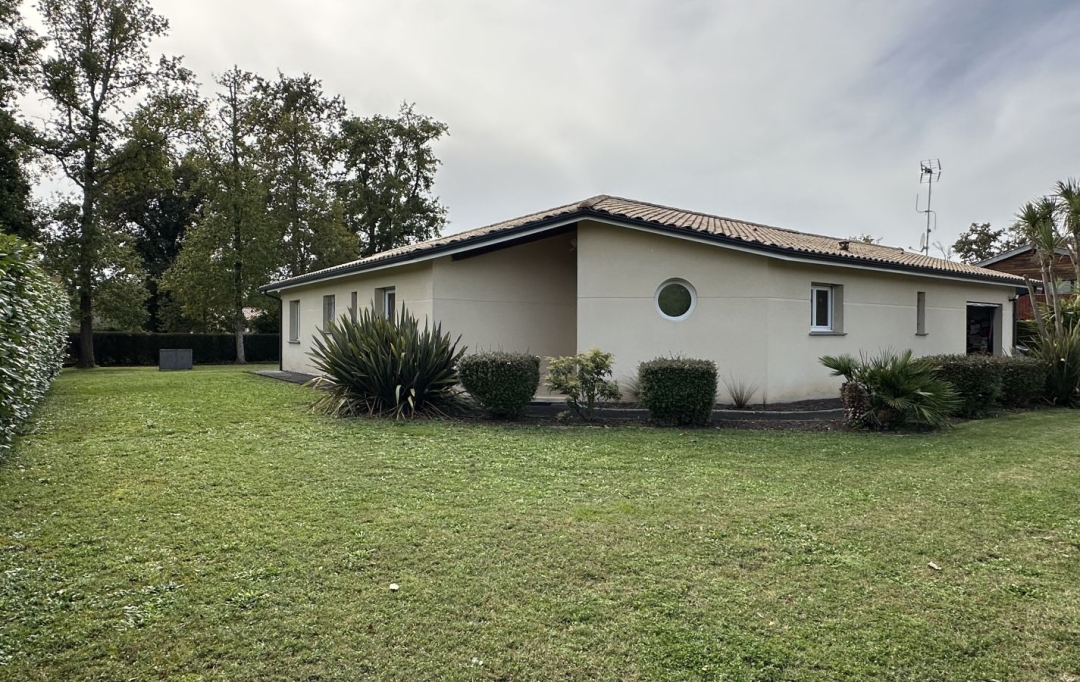 AUREL'IMMO : Maison / Villa | SAUMOS (33680) | 115 m2 | 435 000 € 