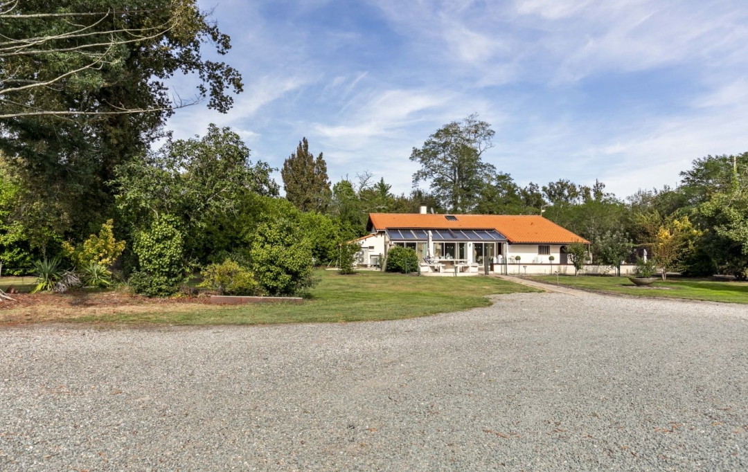 AUREL'IMMO : Maison / Villa | SAINTE-HELENE (33480) | 140 m2 | 609 000 € 
