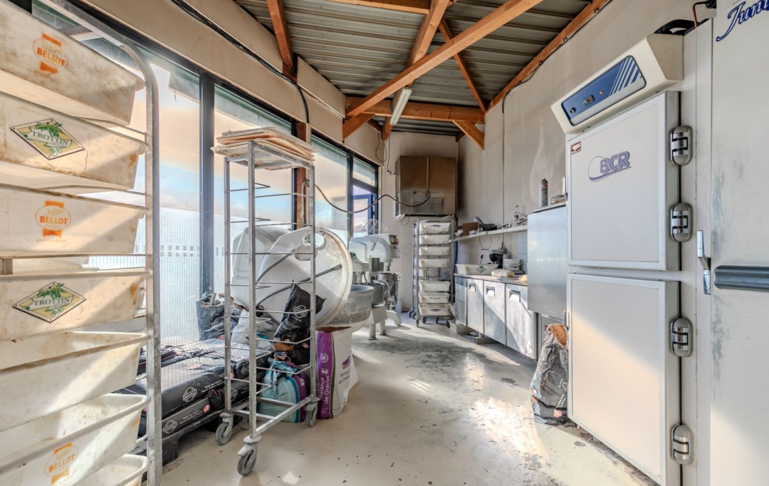 AUREL'IMMO : Commerces | LACANAU (33680) | 142 m2 | 277 000 € 