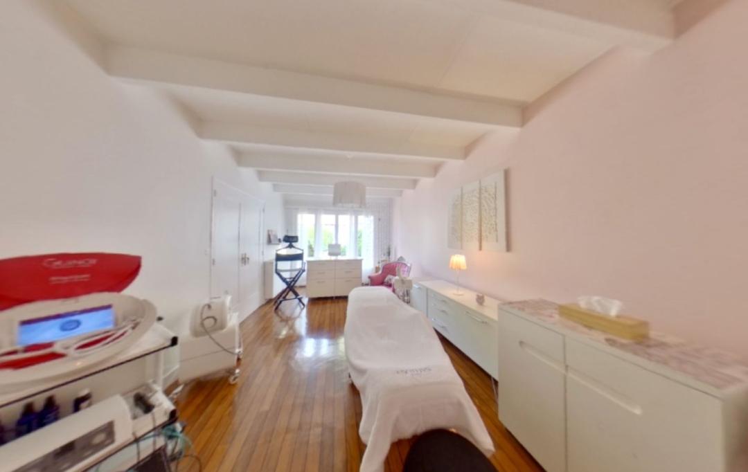 AUREL'IMMO : Commerces | SAINT-MEDARD-EN-JALLES (33160) | 140 m2 | 125 000 € 