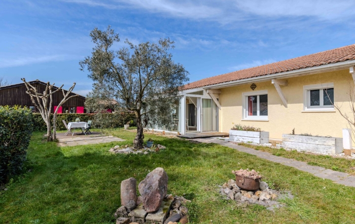 Maison LE PORGE 130 m2 407 000 € Maison LE PORGE 130 m2 407 000 €