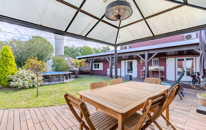 Maison LABARDE 157 m2 344 000 € Maison LABARDE 157 m2 344 000 €