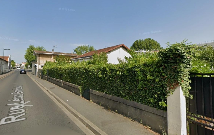 Maison   BEGLES  99 m2 399 000 € 